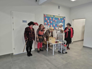 59bdb305-d273-447a-bf3b-4ce691227646