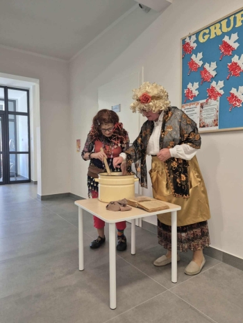 70a740f2-54bb-40f8-be50-34988ffb17c3