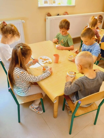 19ee3c09-6624-4fb2-8df2-005b581ea73e