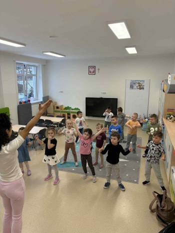 06fb5f15-a1e0-4860-aac6-6cadeb4e8b2b