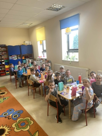 221e1ac8-74ef-41a6-a120-f70224459e44