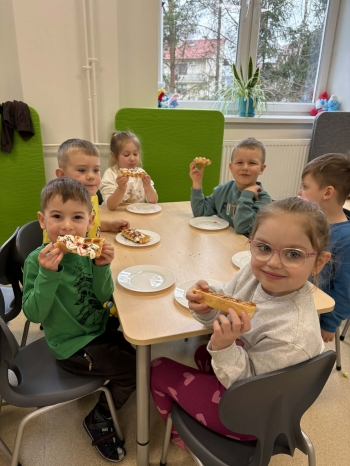 ef1ca474-5901-4efe-9738-98e7051b0a65